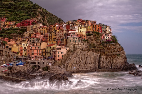 Manarola, Cinque Terre, Italy, sea, village, coloured houses, long exposure, travel photography
